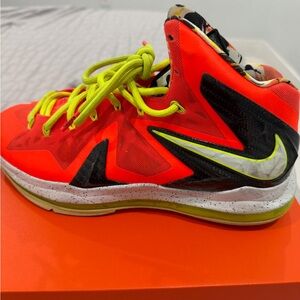 Nike Kids Sneakers in Red and Black with Neon Highlights